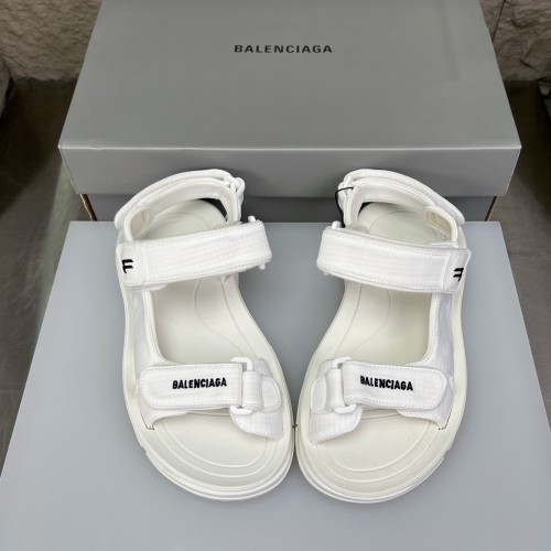 BALENCIAGA 발렌시아가 투어리스트 샌들 3칼라