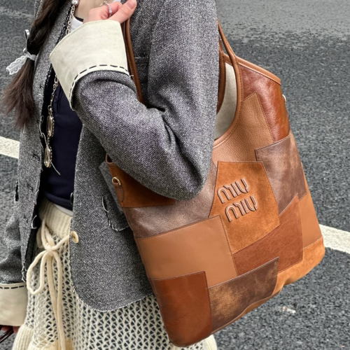 MIUMIU 미우미우 아이비 가죽 패치워크백 hobo0980