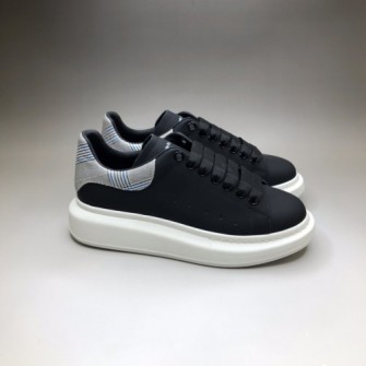 ALEXANDER MCQUEEN 알렉산더 맥퀸 오버사이즈 스니커즈